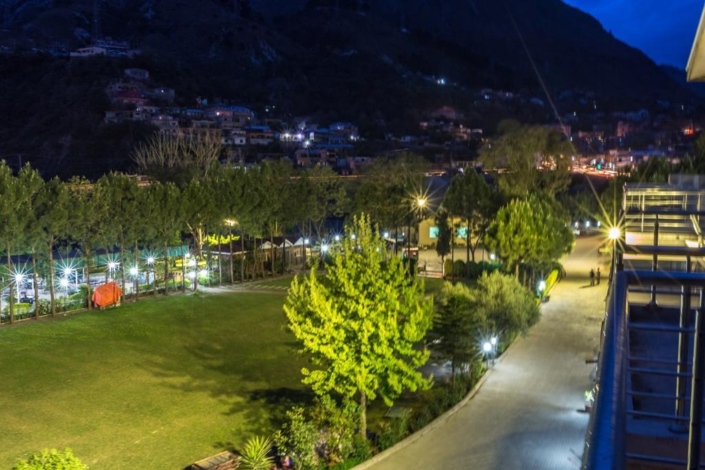 Neelum View Hotel Balak Bhanna Exterior photo
